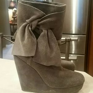 🔖Gray suede  booties